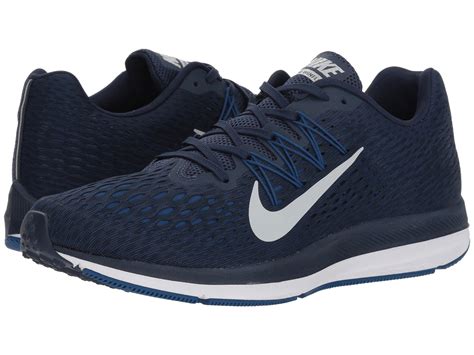 navy nike shoes for men